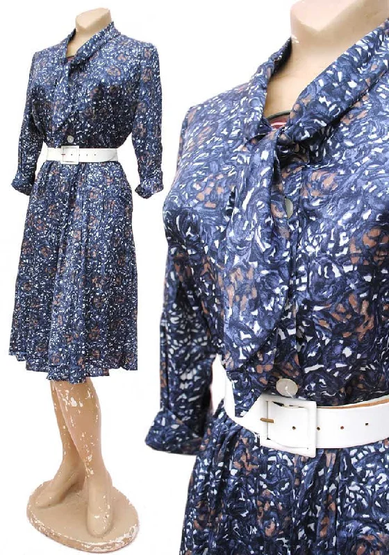 Vintage 1950s Blue Rayon Shirt-waister • Pussy Bow • Tea Dress Tunics Fashionable trendy Vintage 1950s Blue Rayon Shirt-waister • Pussy Bow • Tea Dress Tunics Fashionable trendy