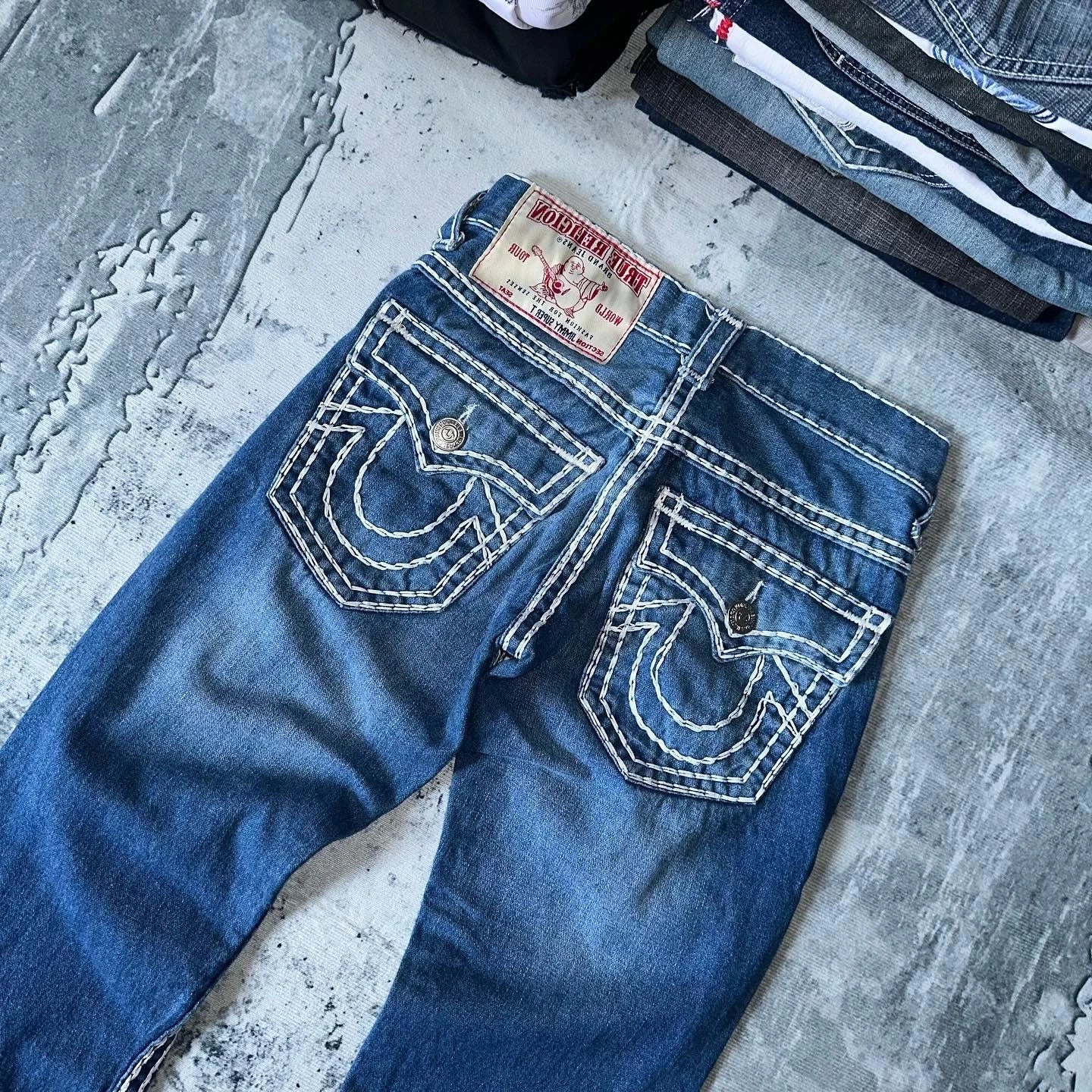 Advbridge Streetwear Retro Blue Jeans Y2K Clothes Mens Womens Harajuku Hip Hop Pocket Embroidered Baggy Jeans Low Rise Wide Leg Trousers Trousers Essential Wardrobe
