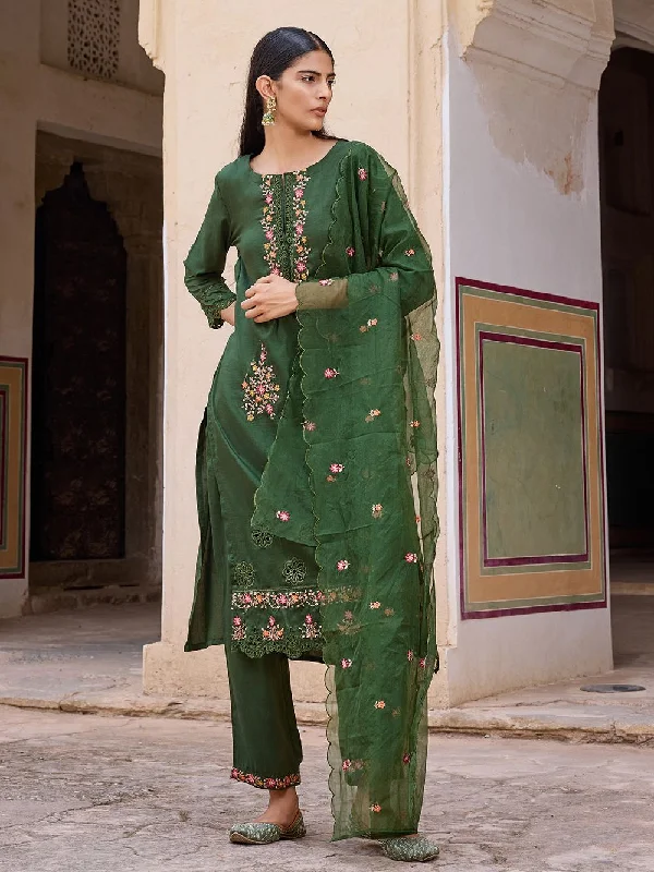 Green Silk Blend Solid Embroidered Straight Kurta Trouser With Dupatta Trousers Silk Elegant Green Silk Blend Solid Embroidered Straight Kurta Trouser With Dupatta Trousers Silk Elegant