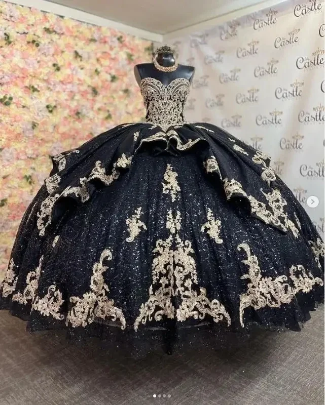 Glittering Quinceanera Dresses Black Gold Applique Luxury Sweetheart Vestidos De 15 Anos Birthday Party Prom Corset Glittering Quinceanera Dresses Black Gold Applique Luxury Sweetheart Vestidos De 15 Anos Birthday Party Prom Corset
