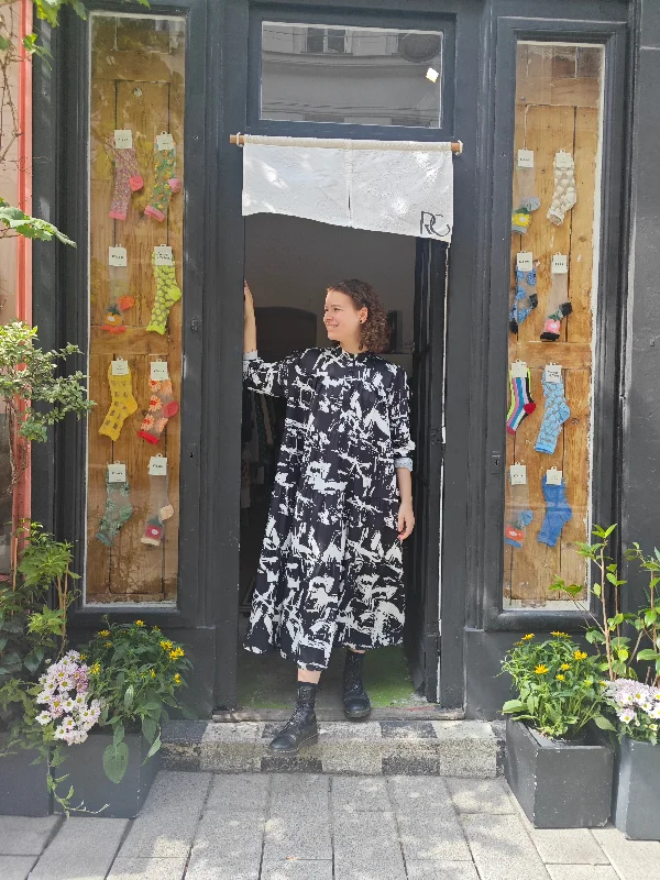 Marble pattern long sleeve shirt dress