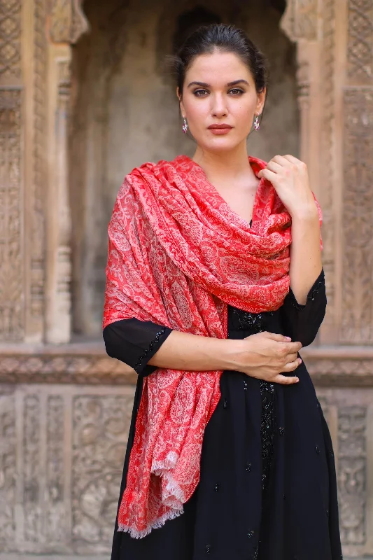 Strawberry Paisley Woven Indian Wool Shawl with Paisley Motifs in Strawberry Comfortable Silk Shawl Strawberry Paisley Woven Indian Wool Shawl with Paisley Motifs in Strawberry Comfortable Silk Shawl